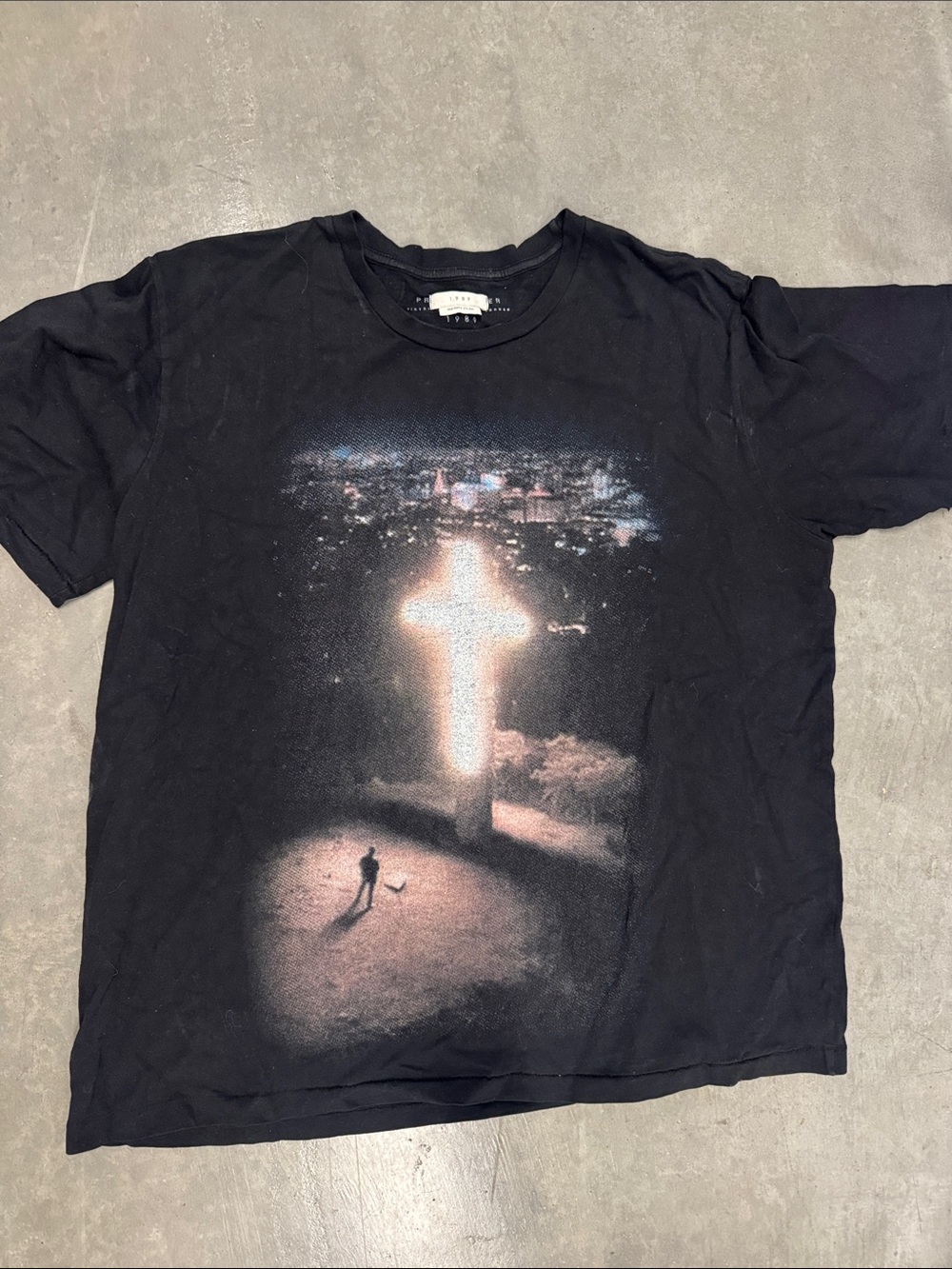 1989 Pret-A-Porter by Chaz Jordan Graphic ON GOD Cross Print Men's T-Shirt XL